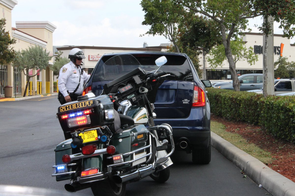 PBCountySheriff's tweet photo. Tomorrow, we will be enforcing DUI and traffic-related violations. We want to make sure our roads are safe for those traveling this labor day weekend. You've been warned. https://t.co/vI1bNYB6SG