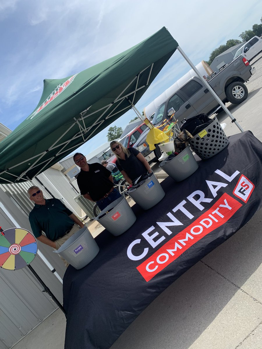 armsnfarms's tweet photo. Say what?! 50 cents off a gallon until 1 at @C_FarmersSupply #FASTSTOP! Come see me, save $, spin the prize wheel &amp; get a free lunch! 

#MakeFASTSTOPYourFirstStop https://t.co/Y8HdE09eDs