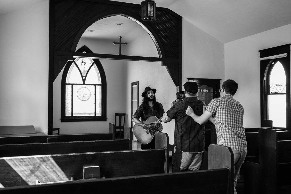 ShawnJamesMusic's tweet photo. After years of trying to coordinate a place & time to shoot due to our busy schedules, I finally got to work with WesternAF!
We rolled through Laramie, Wyoming and they picked out a couple cool spots at an old prison there. (Prison chapel pictured)
#ShawnJames #WesternAF https://t.co/X73esopxAF