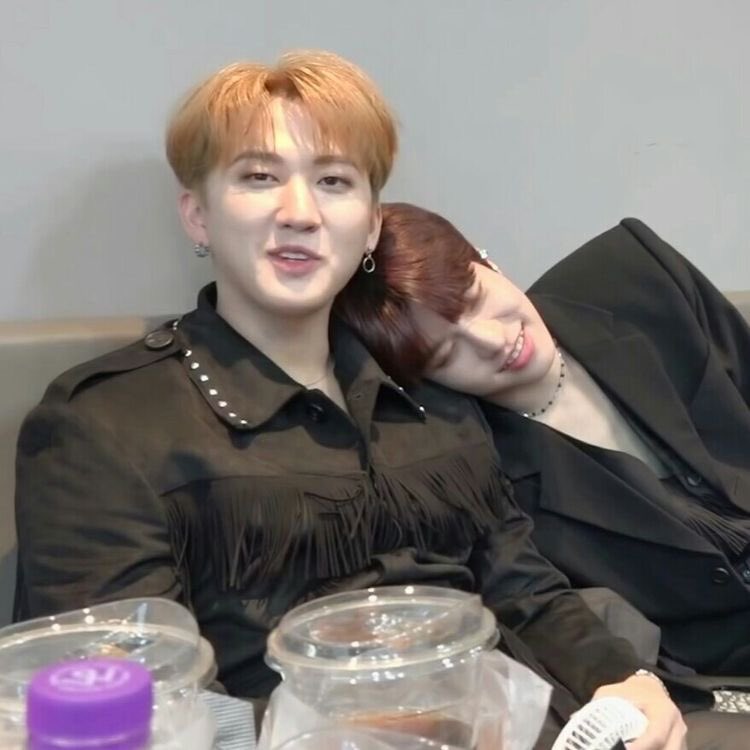 xgalseob's tweet image. cotd (changbin of the day ft seungmin)