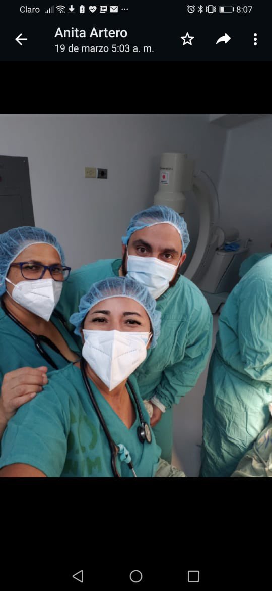 ALAISAES's tweet photo. En todas las jornadas de cirugía los fines de semana estamos siempre durmiendo y atendiendo a todos los pacientes con el mismo amor dedicación y profesionalismo @FranAlabi https://t.co/qgcDI9NduQ