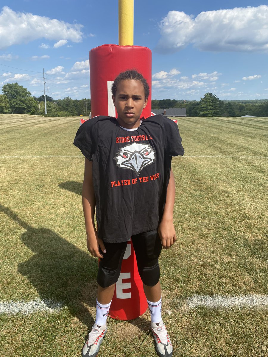 RidgeJr_FB's tweet photo. Our First Lakota Ridge Football Player of the Week for 7th grade #BuiltRidgeTough #LetsFlyy https://t.co/5HfOqngQpV