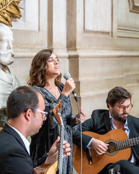 Recebi hoje a <a href="/EP_President/">Roberta Metsola</a>, Roberta Metsola, nos Paços do Concelho, a quem tive a honra de entregar as chaves da nossa cidade. Metsola é um exemplo de dedicação ao projeto europeu e um símbolo do combate pela liberdade e pela democracia nestes tempos difíceis que atravessamos.