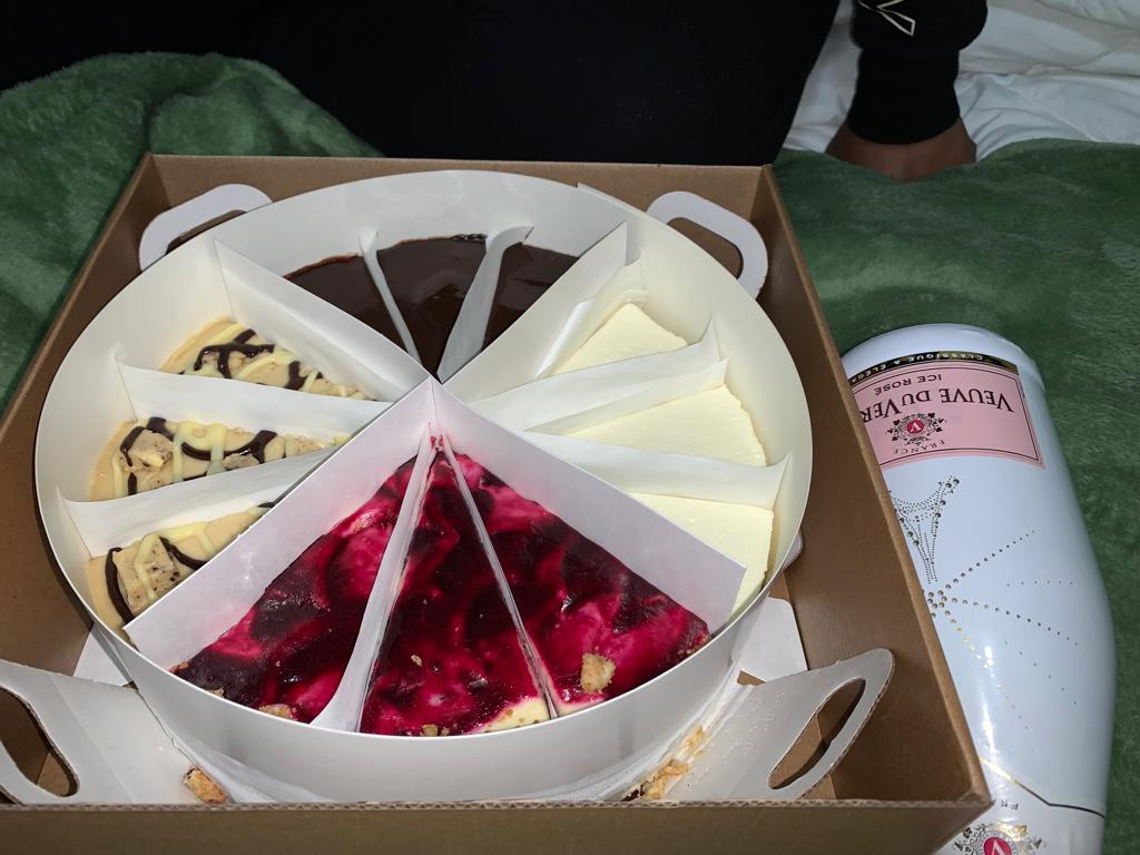 Mis_Ref's tweet image. Celebrate good times