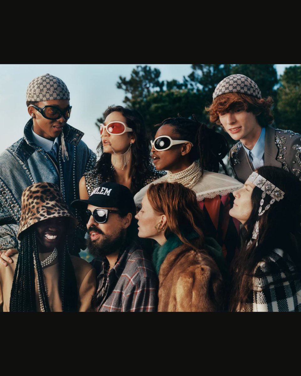 JabariModels's tweet photo. #SPOTTED : Vogue | Gucci | Ozioma Emmanuel 

Ozioma features for @voguemagazine as it highlights Alessandro Michele of @gucci as Fashion’s New World and the players changing it.  

__

#OziomaEmmanuel  #Vogue #Gucci #VogueMagazine  #JabariModels #BraveByJabari #BraveGeneration https://t.co/j9QC5ElHaM