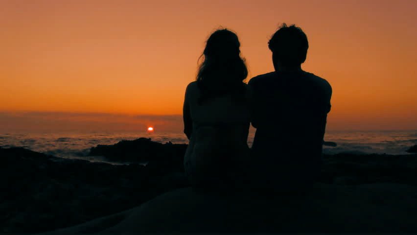 crowd_unique's tweet photo. Dont waste your sunset with the people who disappear in the sunrise 🌄!!!!... Choose wisely! https://t.co/oFyjrOzmXa