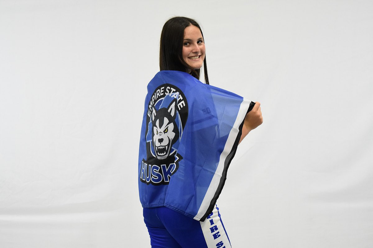 paigehotle's tweet photo. Had so much fun at media day yesterday with @State14uNat!! Thank you @erinmchugh14 for the amazing pictures! Cant wait to get the season started!! 💙💙 #GDTBAH @EStateHuskies @Johnknopf10 https://t.co/l40LOLUFmo
