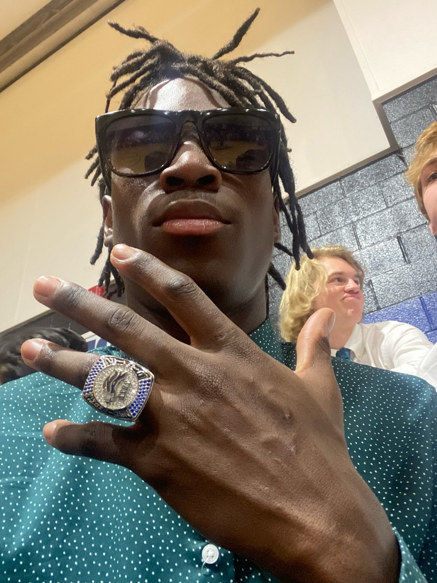 EdwardsZyy's tweet photo. It’s a great day !! #Statechamps #GIAA We going back to back for the first time in school history this year. @sasathletics_ Let’s do it again!! #GIAAPOTY https://t.co/8W2FlLHuTJ
