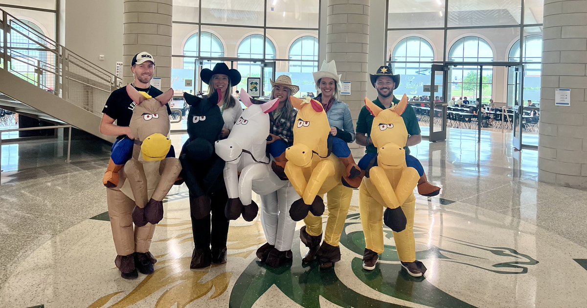 Howdy! These horses sure have been busy spreading some <a href="/LebanonTrailHS/">Lebanon Trail</a> spirit today. <a href="/DrJakeDuce/">Jake Duce</a> <a href="/EliseN_Marshall/">Elise Marshall</a> <a href="/tara_francis13/">Tara Francis</a> <a href="/JustinWieller/">Justin Wieller</a> #CuLTure #LTBettertogether