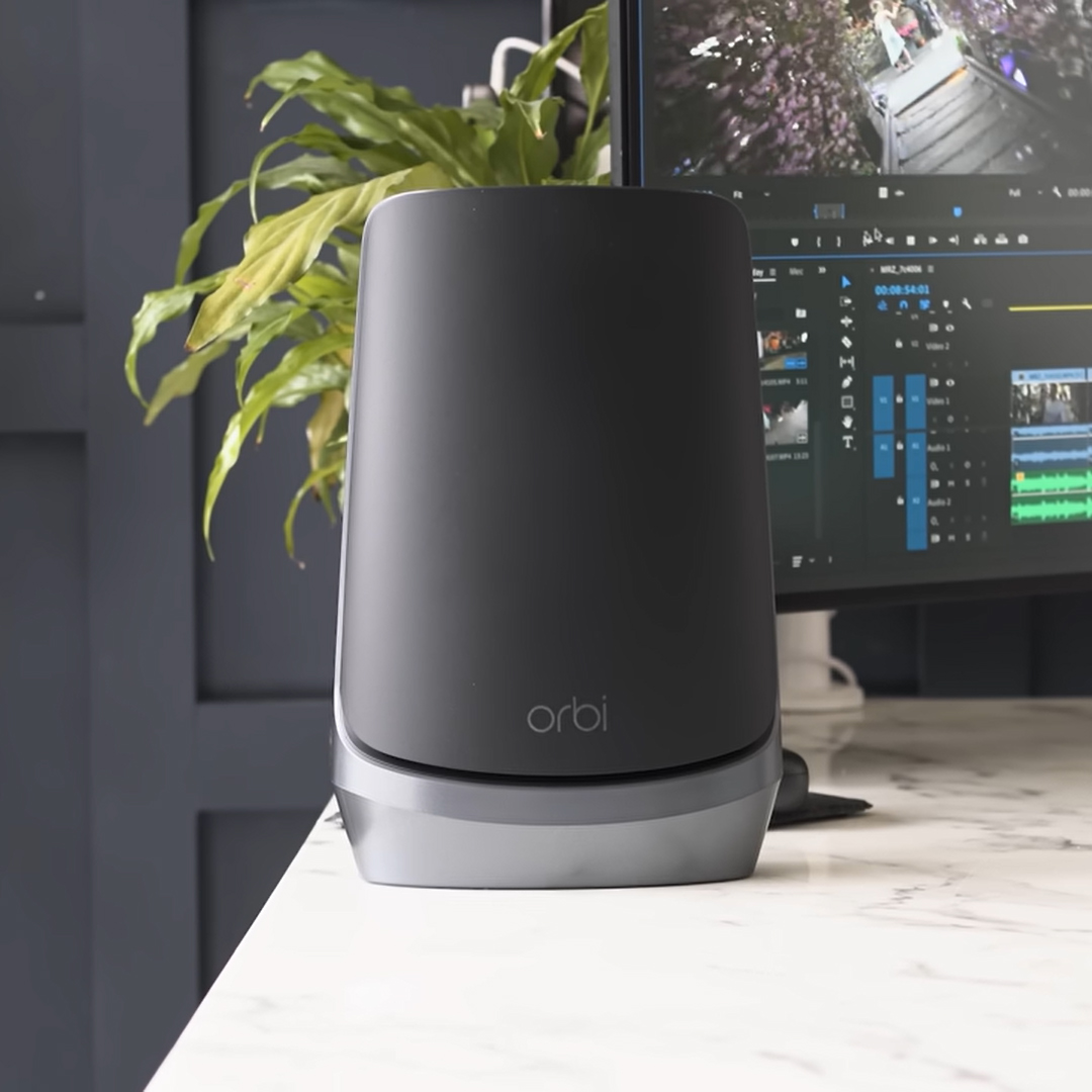 NETGEARgaming's tweet image. Are you getting the #WiFi speeds you pay for?  Orbi #WiFi6E is equipped with the Quad-Band technology featuring a dedicated WiFi band connecting Orbi #router and satellites to ensure that Gigabit+ speeds get delivered throughout your home. 
bddy.me/3q8KrIE