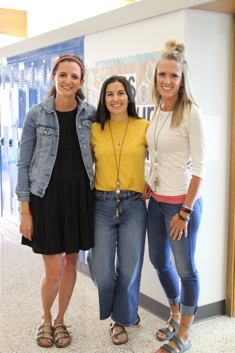 ParkviewSD's tweet photo. Back to School and Picture Night was so much fun!
We're so excited to have our #ParkviewCrew kiddos back in the halls and can't wait for more to come this year! https://t.co/3ZRJcna3Q8