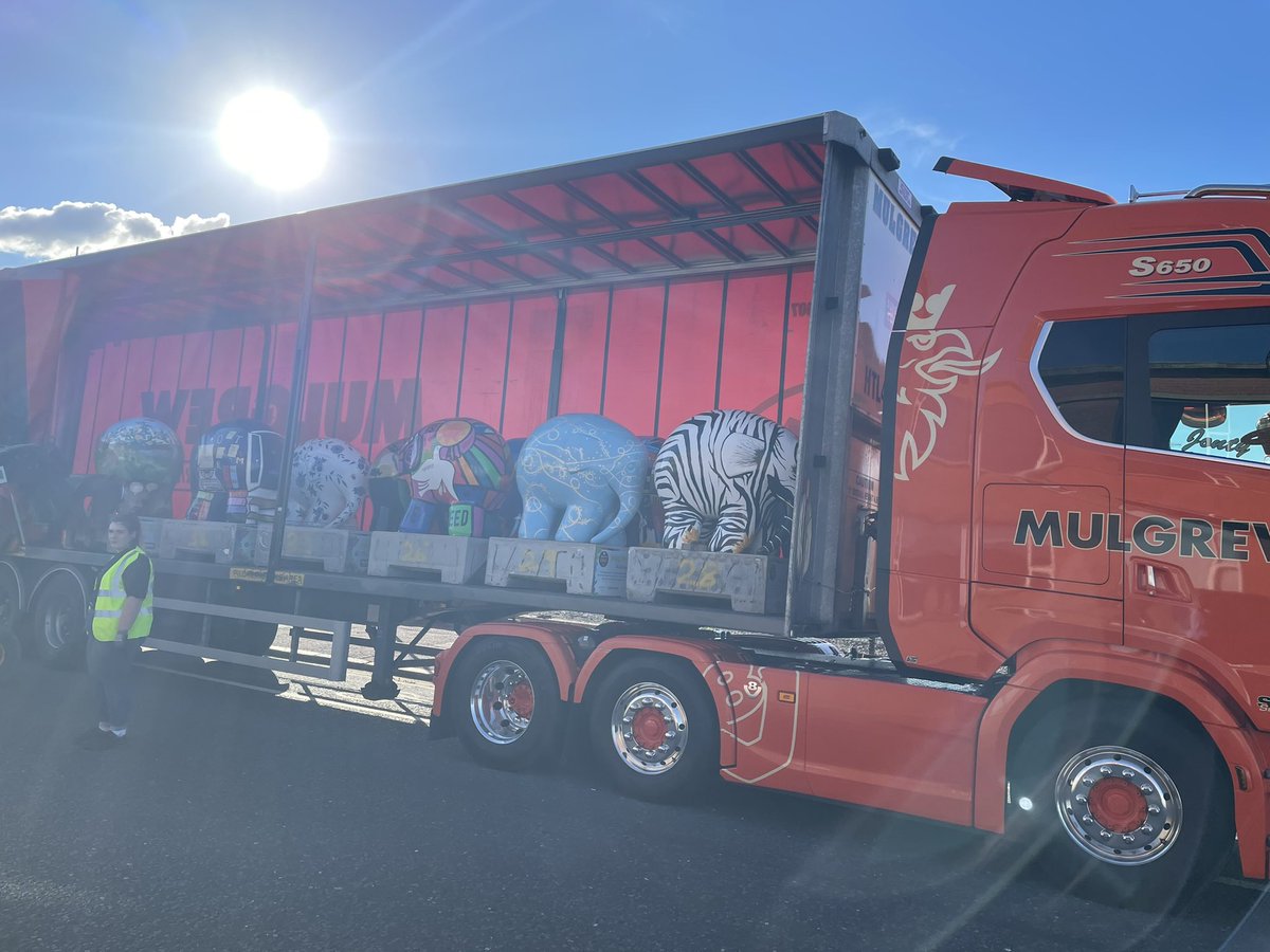 Smokey and the Bandit only had one elephant 🐘in their truck  <a href="/mulgrewhaulage/">Mulgrew Haulage Ltd</a> have dozens <a href="/nichildrenshosp/">Northern Ireland Children’s Hospice</a> <a href="/ElmerBelfast/">ElmerBelfast</a> <a href="/NIHospice/">NI Hospice</a> @FLYNNbuilding