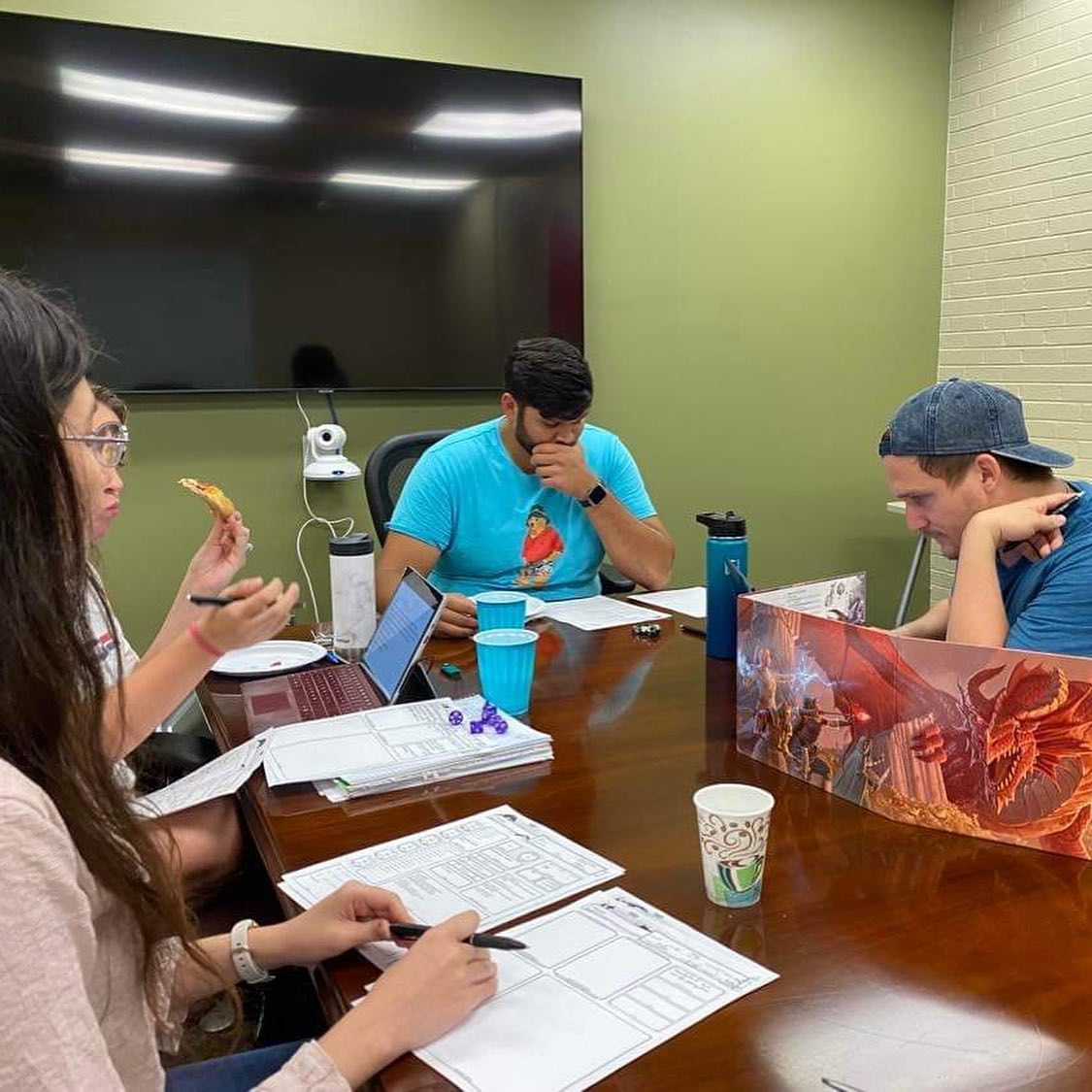 ExtraLife4Kids's tweet photo. We see you ๐! Big thanks to the incredible @ uabmstp students that took part in our #ExtraLife #TabletopAppreciationWeekend! https://t.co/AqDwj29Fav