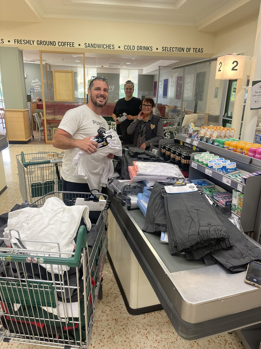 TommyCoyle89's tweet photo. PLEASE SHARE WITH ANYONE WHO  MAY NEED SOME SUPPORT THIS YEAR!!

FREE SCHOOL UNIFORMS

Tomorrow 11:00 - 13:00
Tommy Coyle Academy
Geneva Way 
HU7 0DG

Huge thank you to @reachrecruit @Transwaste @LewieCoyle &amp; @paulesewell for their generous donations. https://t.co/nnwNbKSuBT