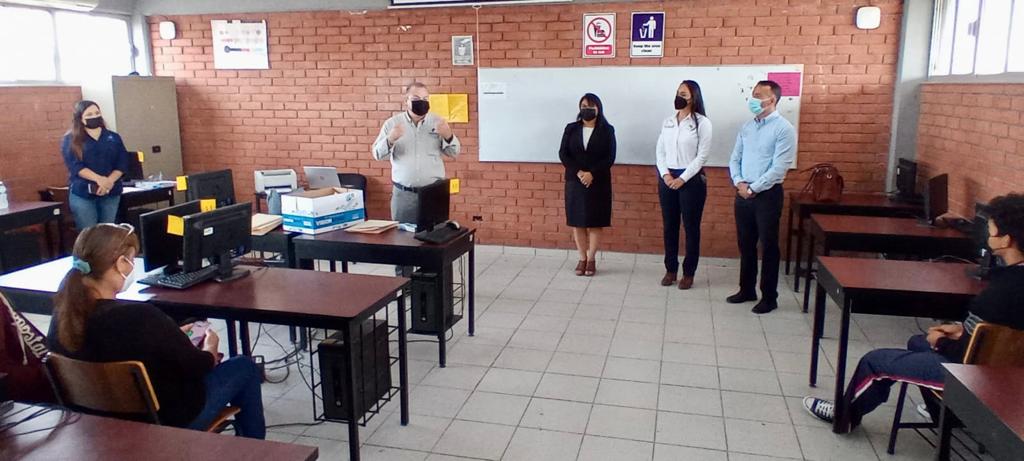 ¡Vamos creciendo! Hoy se realizó la Firma de Convenios de Aprendizaje de la Octava Generación de Alumnos del Plantel Ramos Arizpe que se incorporarán a General Motors, Mabe y Mubea dentro del #EscalamientoDual #SomosCecyte #Coahuila #CalidadEducativa #SeguimosTrabajando