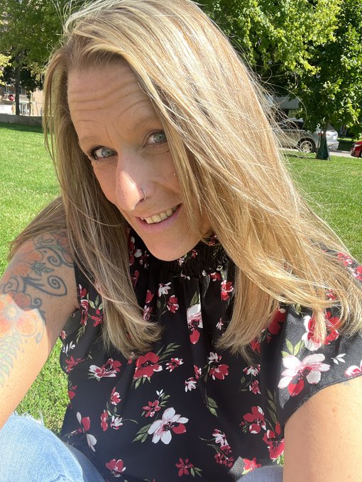 How do I look? https://t.co/3yKY1xA3QB<a href="/tag/sexy"class="tags"><span>#sexy</span></a><a href="/tag/toys"class="tags"><span>#toys</span></a><a href="/tag/cougar"class="tags"><span>#cougar</span></a><a href="/tag/dp"class="tags"><span>#dp</span></a><a href="/tag/flexible"class="tags"><span>#flexible</span></a><a href="/tag/xxx"class="tags"><span>#xxx</span></a><a href="/tag/erotic"class="tags"><span>#erotic</span></a>