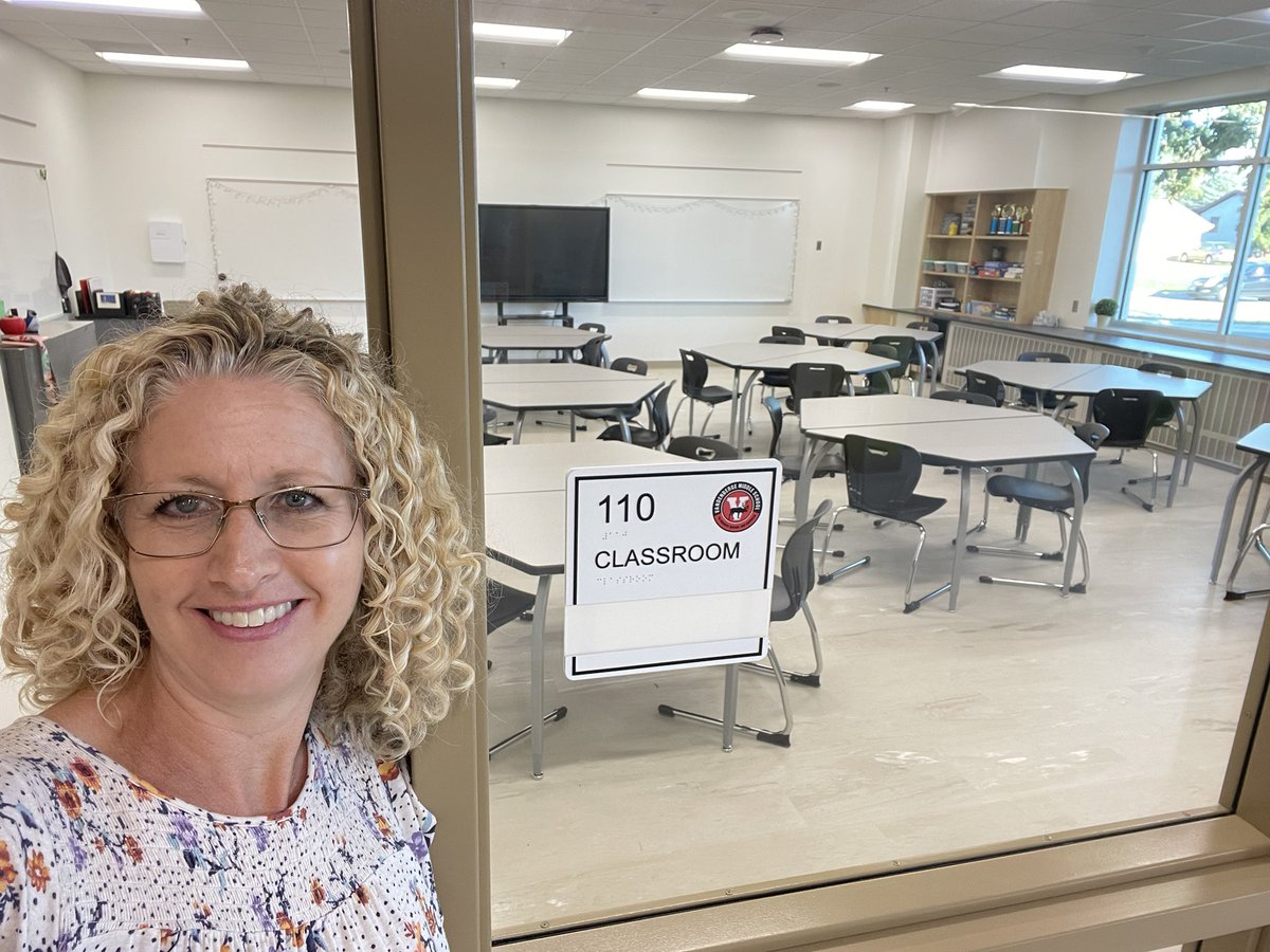 We’re enjoying new spaces with bright shiny faces! 🤩  VMS staff is ready to educate, inspire, and empower in our newly renovated classrooms &amp; flex spaces! <a href="/ISD728/">ISD 728</a> <a href="/ElkRiverVMS/">VandenBerge Middle School</a> #728strong #goteam7 #BackToSchool #iteachmath