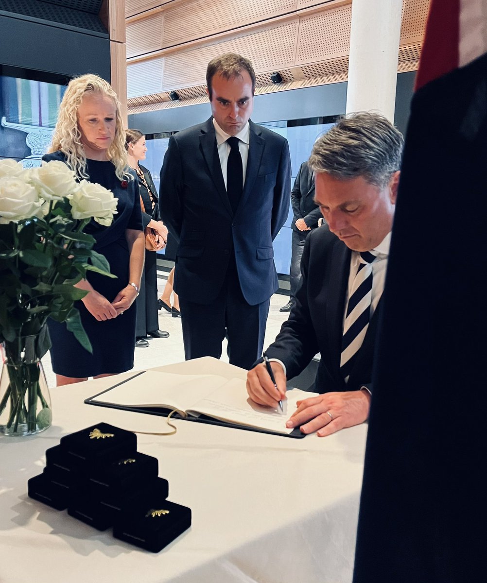 RichardMarlesMP's tweet photo. A poignant visit to the Sir John Monash Centre and the Australian National Memorial, where the bonds of the Australia-France partnership were forged on the Western Front in WWI. 

@sirjohnmonash https://t.co/JFl0U72Vjf