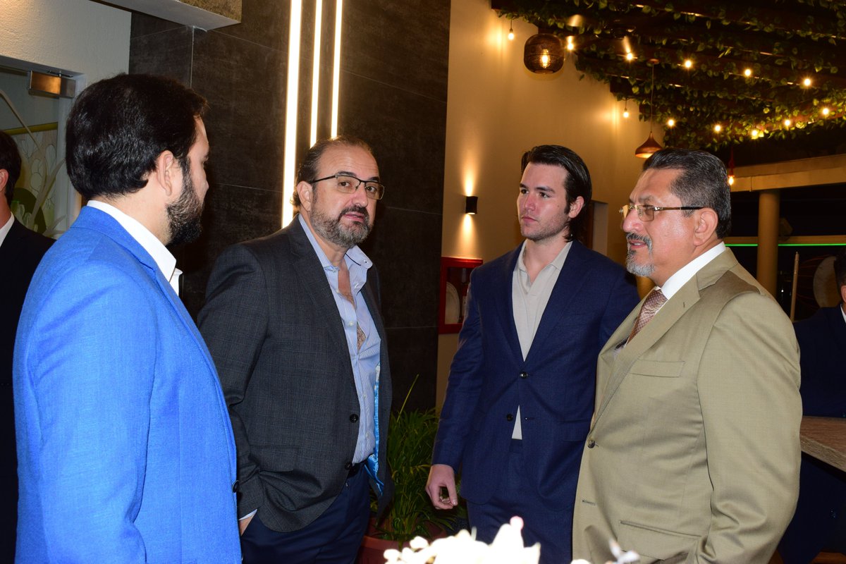 Corpei's tweet photo. 📢Con la presencia de líderes empresariales, gremiales, representantes del sector público, aliados estratégicos, amigos de la #FamiliaCORPEI, presentamos los nuevos servicios financieros de nuestra división #CORPEICapital: soluciones efectivas para el desarrollo de empresas. https://t.co/9iK5Pdogud