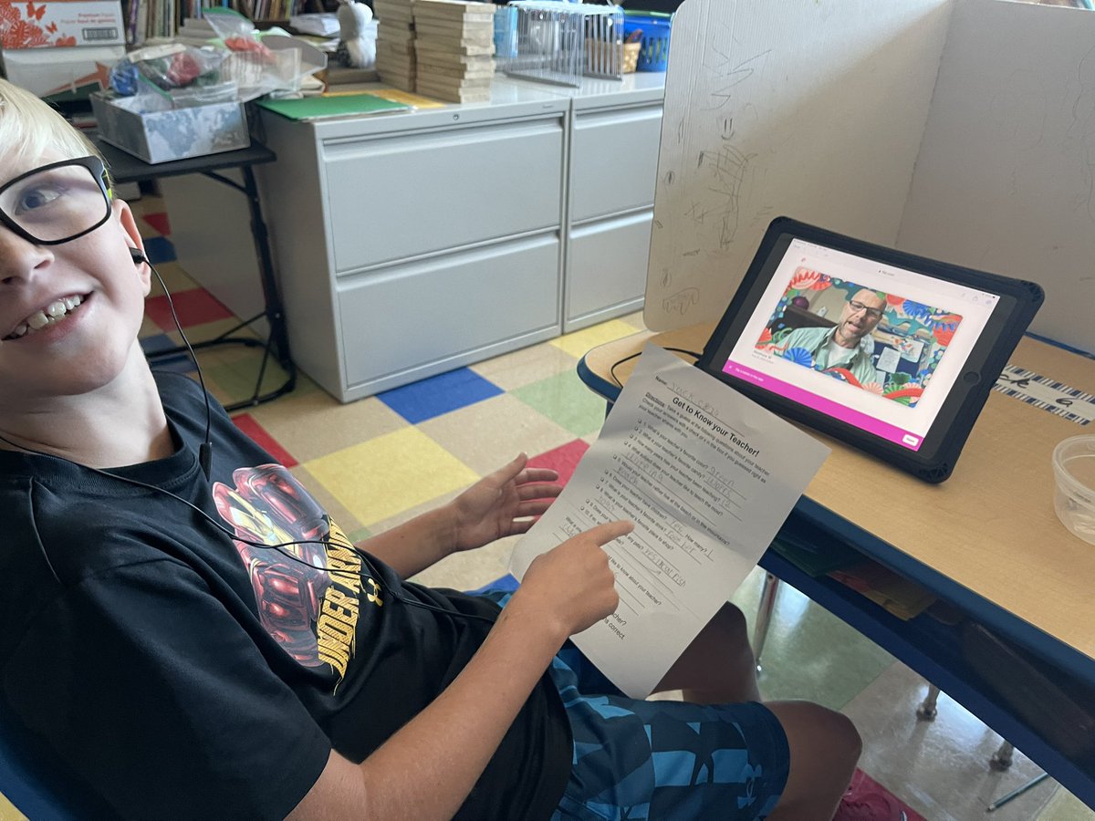 MrWeimann's tweet photo. My students were pumped about getting several guesses correct on their “Get to know your teacher” worksheet. #ThePolitePirates watched my @MicrosoftFlip video with answers in it today. 

#BackToSchool #beginningofyear #thursdaymorning #PolitePirates https://t.co/HYyK3ulFec
