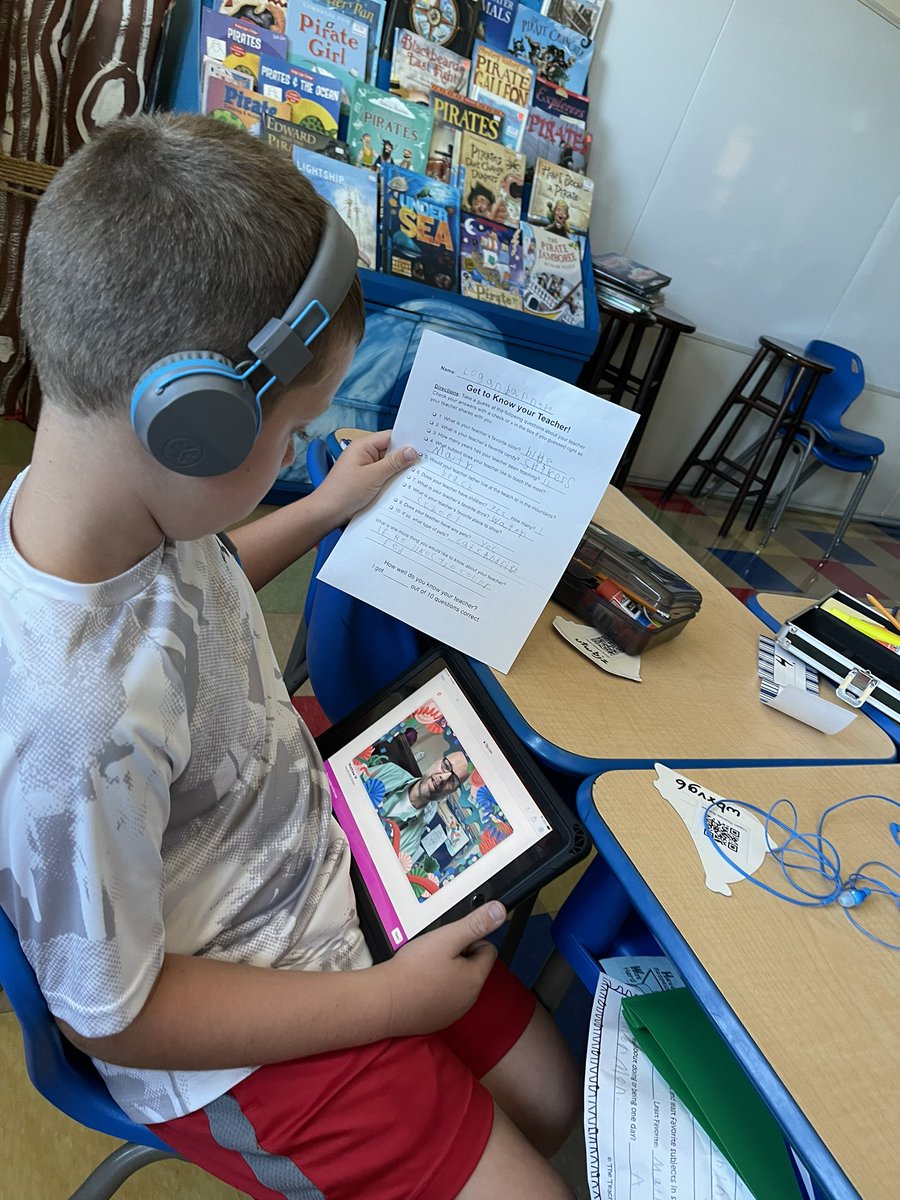 MrWeimann's tweet photo. My students were pumped about getting several guesses correct on their “Get to know your teacher” worksheet. #ThePolitePirates watched my @MicrosoftFlip video with answers in it today. 

#BackToSchool #beginningofyear #thursdaymorning #PolitePirates https://t.co/HYyK3ulFec