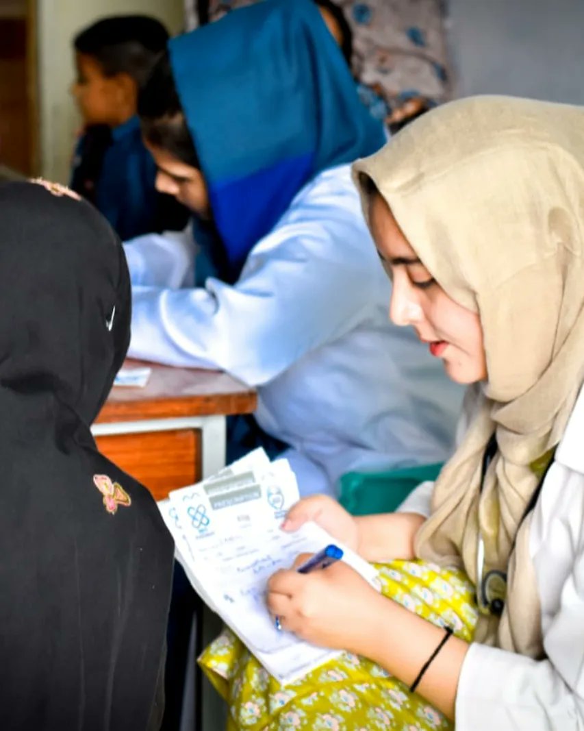 actsofkindnessp's tweet photo. Medkhidmat 75th Free Medical Camp was arranged in Kukmang, Abbotabad. 500+ patients were facilitated with Free Medical Check up, Free Medicines and Free Laboratory tests (Sugar, Hepatitis B and C). https://t.co/82DMUd5n0K