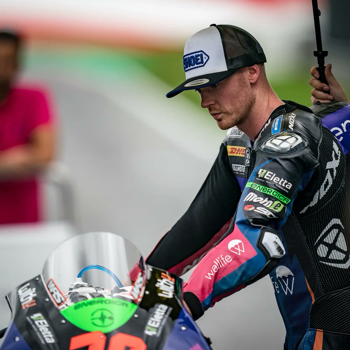 EpaddockIT's tweet photo. Bradley Smith is fit for the San Marino GP of the #MotoE โก after today medical check.
#SanMarinoGP @BradleySmith38 #bs38 https://t.co/6LpwdWeRcw
