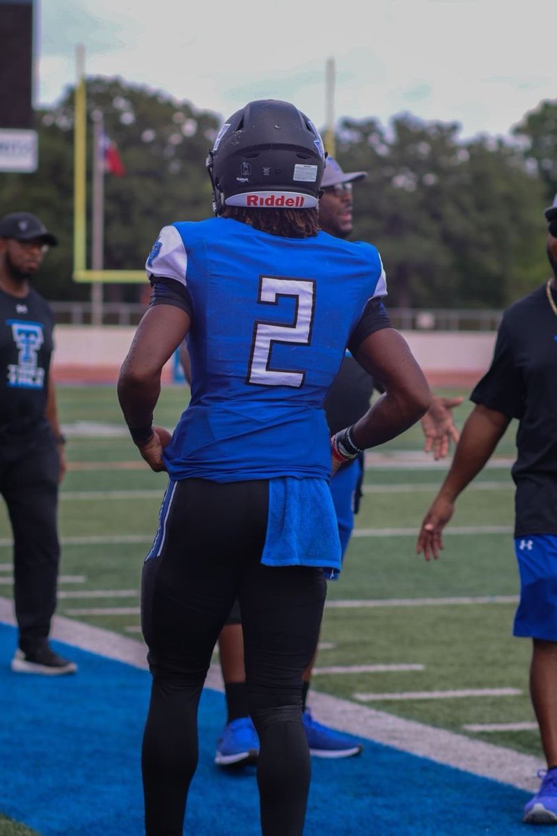 laamatt1224's tweet photo. Great first game with the guys @TCCHFootball #win #readyforweek2 https://t.co/7N2yOnj23E