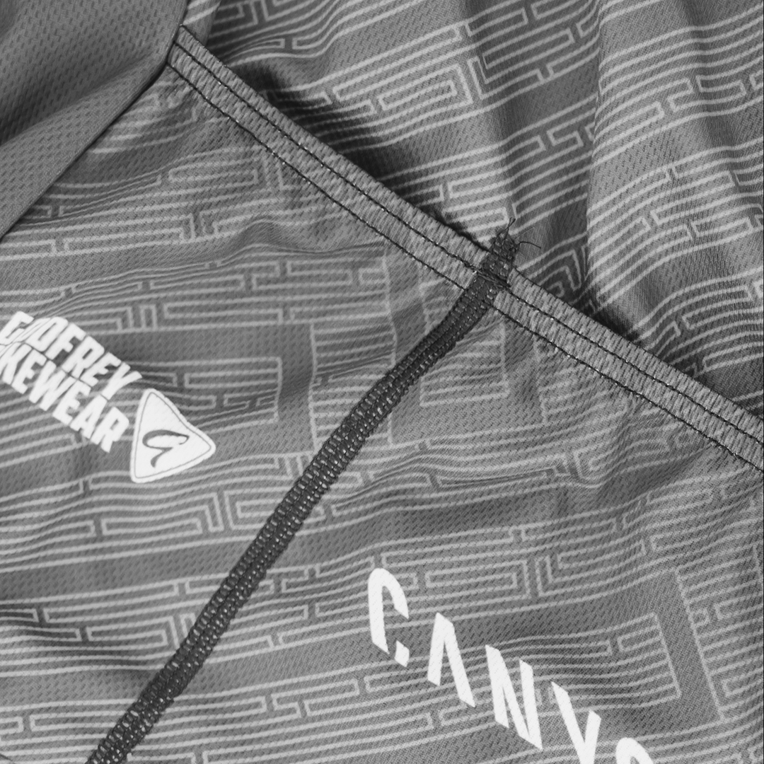 gravelchamps's tweet photo. Look what’s coming… Can you guess the colours?

#eventkit #kingscupgravel #britishgravelchamps https://t.co/rdTayzq6bY