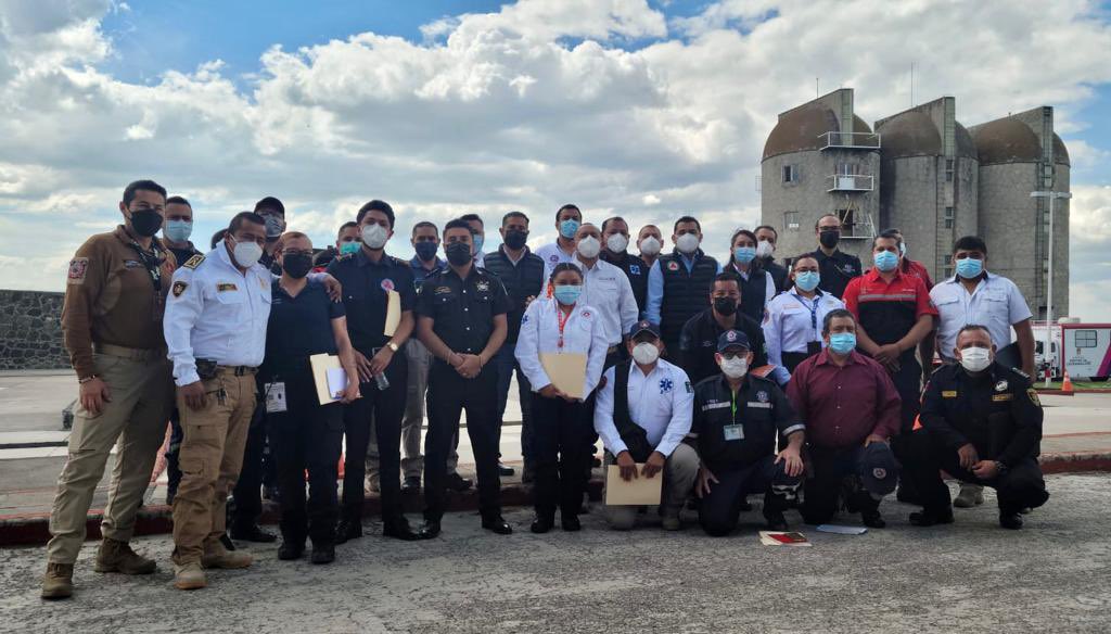 samgm24's tweet photo. Me reuní con titulares municipales de #ProtecciónCivil Región #Tultepec en #Tecámac #CICATEC, para reforzar y ejecutar acciones preventivas que salvaguarden la vida y el patrimonio de las y los mexiquenses en esta temporada de lluvias. https://t.co/pABj0qijks