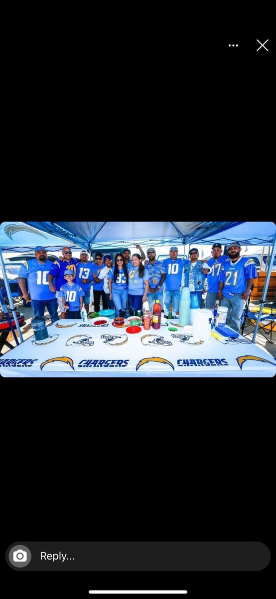 DeeJayRed9's tweet photo. @Tha_Frederation #BOLTSKOOL #BoltUp #THUNDERALLEY https://t.co/wt7xMxDoFp