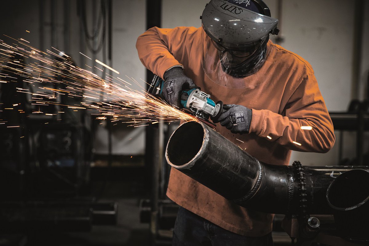 MakitaTools's tweet photo. X-LOCK allows for accessory changes up to 5x faster than threaded locknuts so you can get back to cutting, grinding, or prepping faster. Go here for more information.
https://t.co/CSut5QQxfQ
#makitatools #makitausa #xlock https://t.co/wh471Tc75x