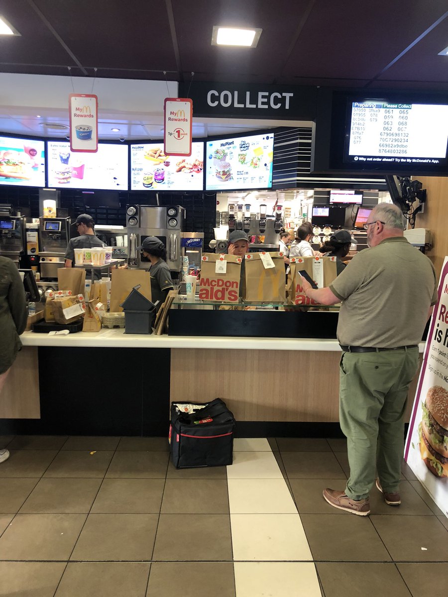 Henry_Hartt's tweet photo. @McDonaldsUK This is quite silly. The delivery orders need to be separate from your at restaurant customers. https://t.co/fzdHl456Og