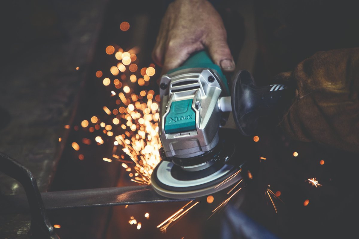 MakitaTools's tweet photo. X-LOCK allows for accessory changes up to 5x faster than threaded locknuts so you can get back to cutting, grinding, or prepping faster. Go here for more information.
https://t.co/CSut5QQxfQ
#makitatools #makitausa #xlock https://t.co/wh471Tc75x