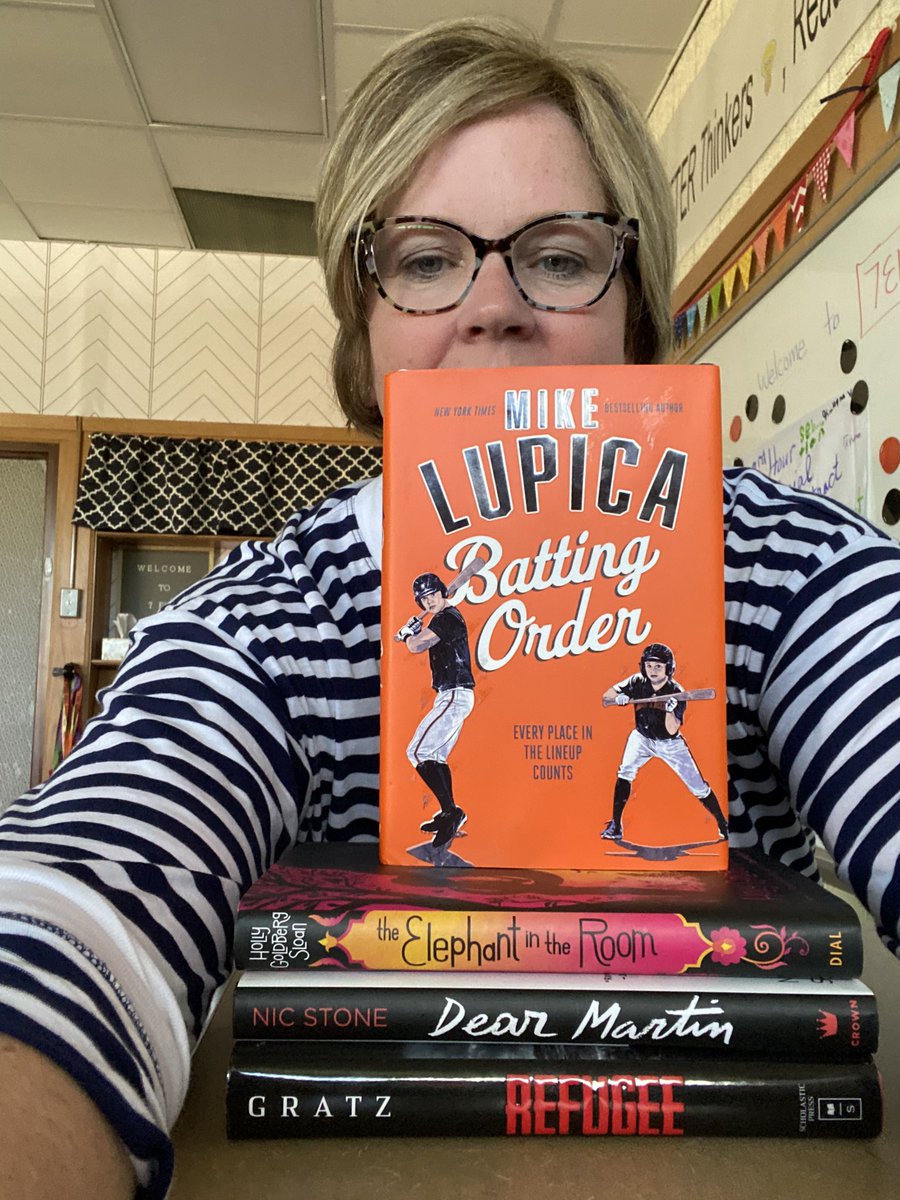 MrsGregoryKHMS's tweet photo. My current students are so pumped to get new books from my @KenowaHills Class of 2014 former student Nick Johnson @dickjacksonn. Every fall, he sends us something new. So grateful to have been your teacher and for your generosity. #onceaknightalwaysaknight#braveandbold https://t.co/kzWhEgzZOt