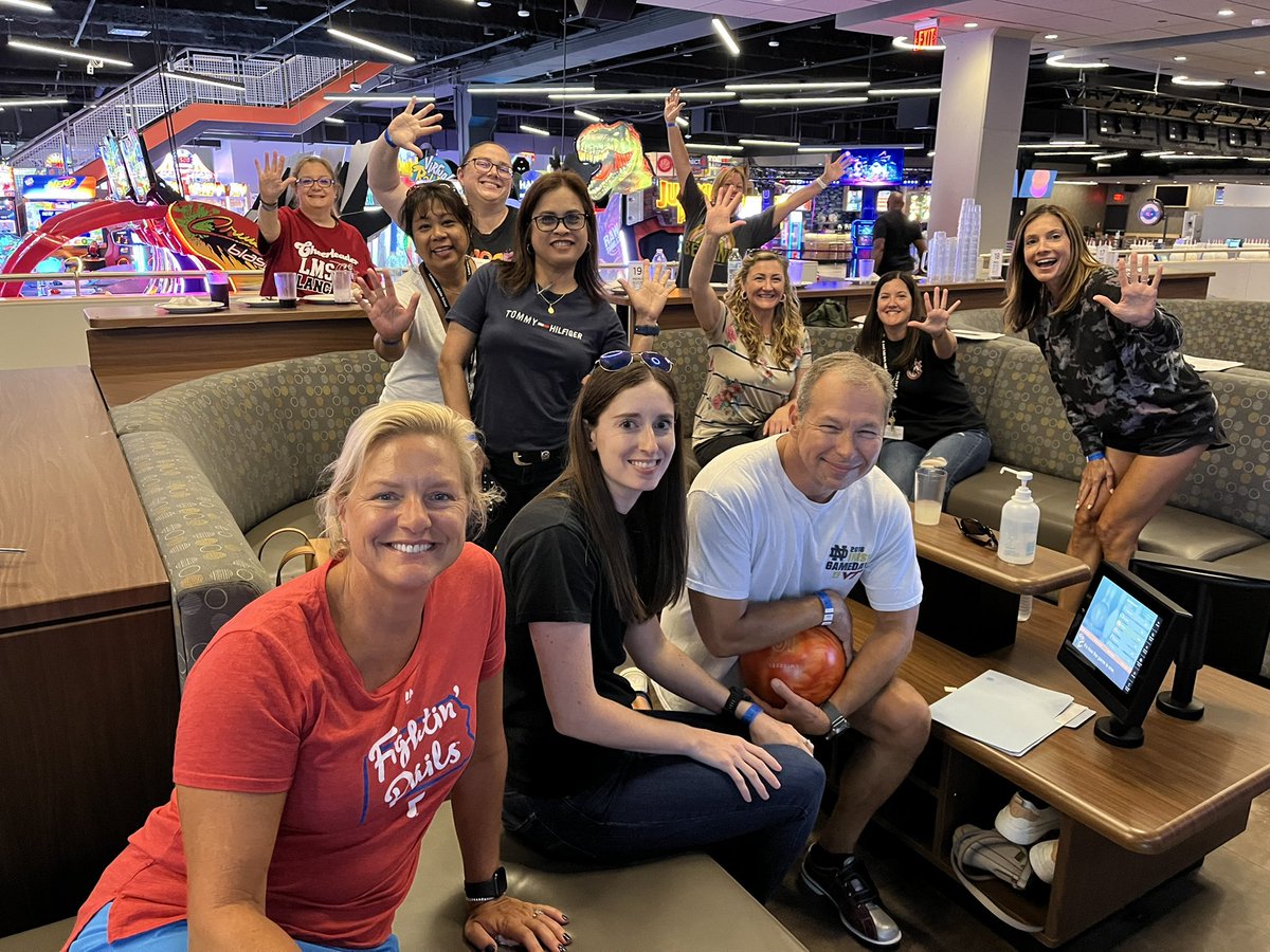 Landstownms's tweet photo. Team building with bowling and pizza!  Our Lancer Life Line teams are excited and energized!  #GoLancers https://t.co/HL4EHKFYhl