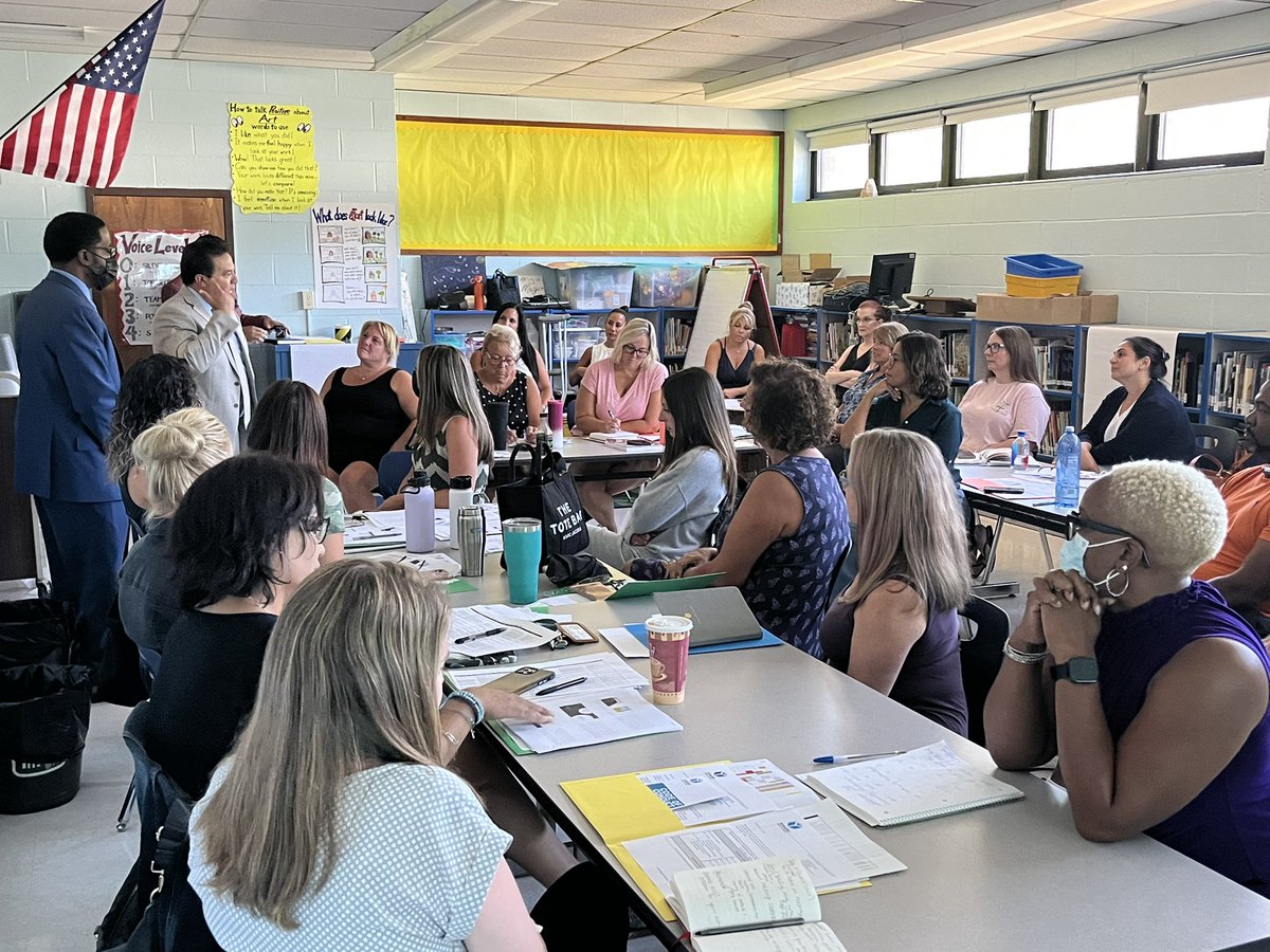 SonyGrandoit tweet media