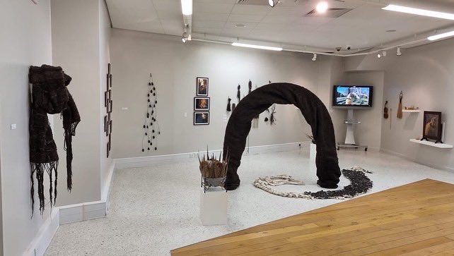 isaacblake1979's tweet photo. Dr Daniel Baker, said “A great pleasure to be back at The @RiverfrontArts curating for the 5th #GypsyMaker #exhibition.” @NewportLiveUK @Romaniarts @Arts_Wales_ @WelshGovernment https://t.co/RfzaCB6BJD