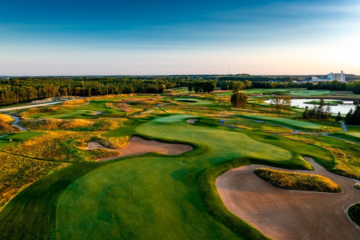 ISLResortGolf's tweet photo. Happy (906) day! ⛳️
We love this place 💚
#906life https://t.co/dsN6lUvVbW