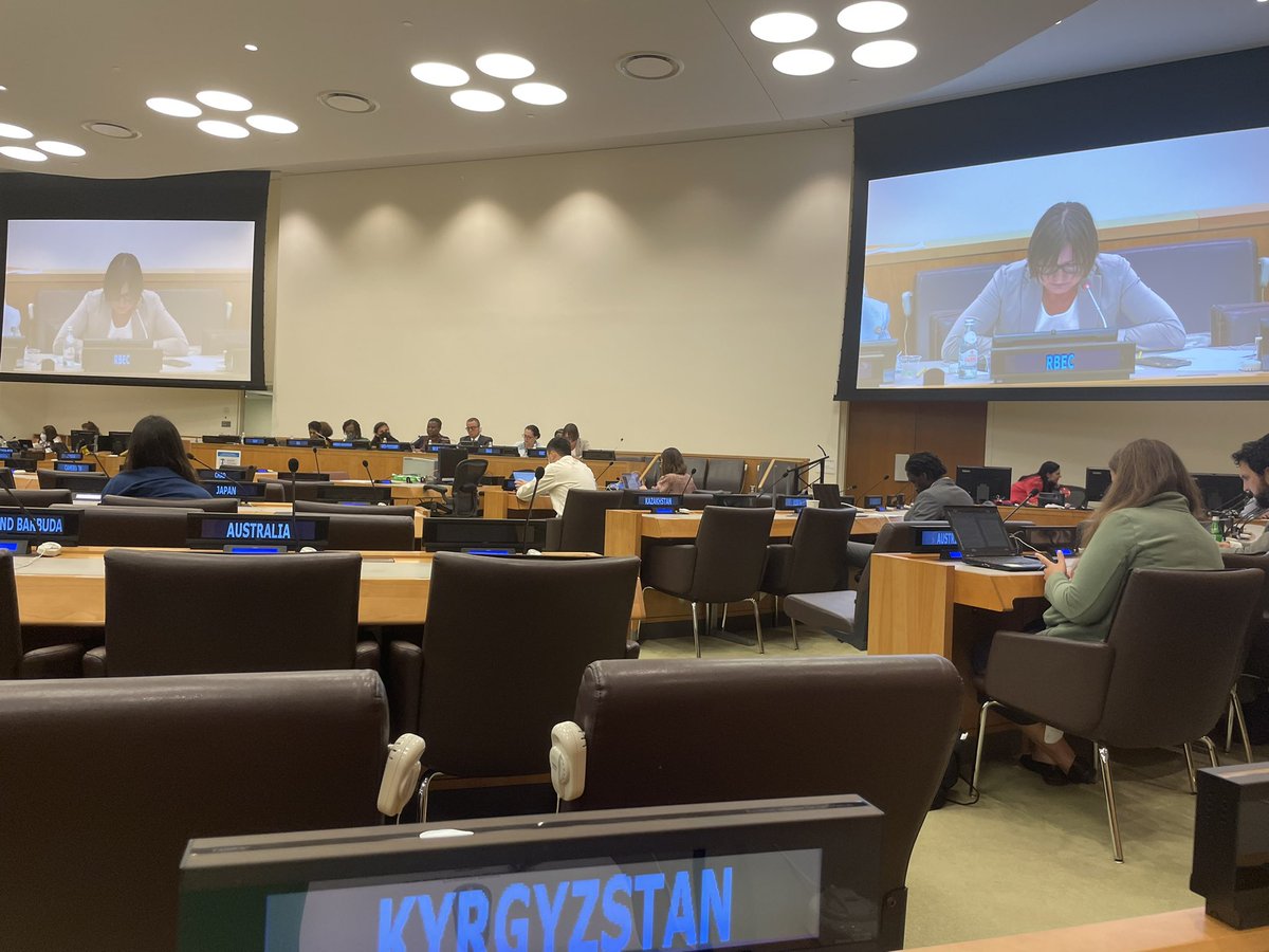 kasymalieva_a's tweet photo. Took part in the #UNDP #ExecBoard meeting. Pleased to extend our support to new #CPD in 🇰🇬 for 2023-27, which reflected #Greengrowth, governance, #ClimateAction &amp; #DigitalTransformation. Thanks to @SpoljaricM, @undpkg &amp; their team for support &amp; cooperation in preparatory process. https://t.co/KRdf5T2cYl