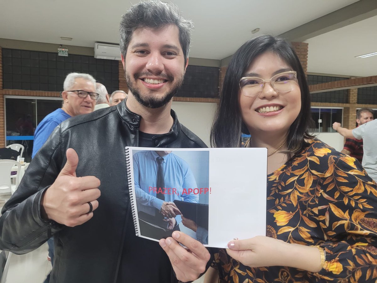 agesp's tweet image. Sempre importante falar da nossa carreira. Nossa colega APOFP @alexandra_nishikawa abordou os desafios da carreira com os candidatos a deputado federal e a deputado estadual, respectivamente @joaodadooficial  @victorlinssp , que representam os servidores públicos de SP.