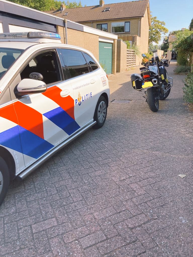 Handhaver van de gemeente Midden-Delfland tweet media