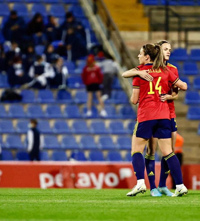 alexiaputellas's tweet photo. Contigo @Irene_Paredes4 https://t.co/6NFgmkEeBD