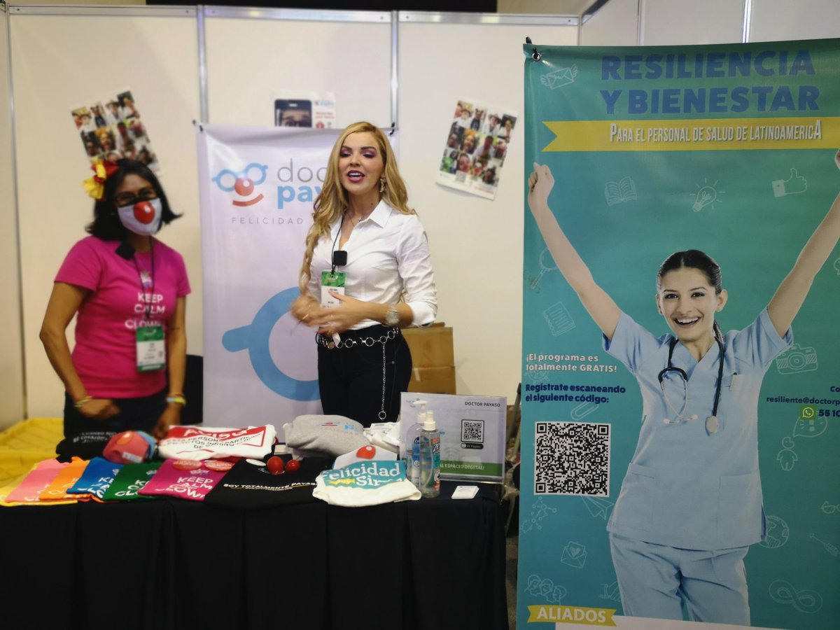 Doctorpayasoac's tweet photo. Presentando el stand más divertido y colorido de @ExpoMEDMexico , el número 3831 de Doctor Payaso ‼️

Los atendemos con el corazón en la punta de la nariz. ♥️

#soytotalmentepayaso #felicidadquesirve #somosmedicina #sanarconamoryalegría https://t.co/yuvMVI7x8d