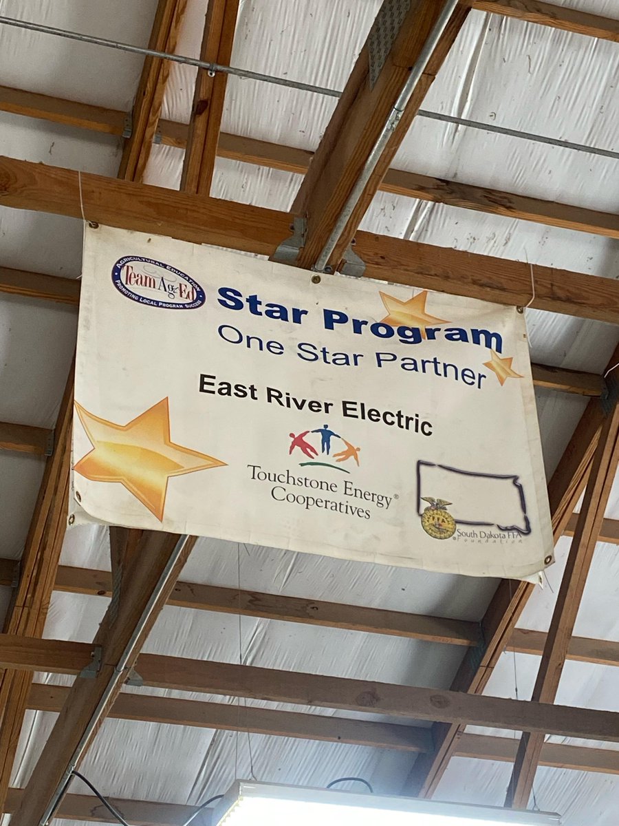 EastRiverCoop's tweet photo. Today we are at the South Dakota State Fair in the FFA Ag Adventure building doing powertown demonstrations! Stop by to learn about safety around electricity. #ReEnergizingFarmSafety https://t.co/aHfL7Deyku