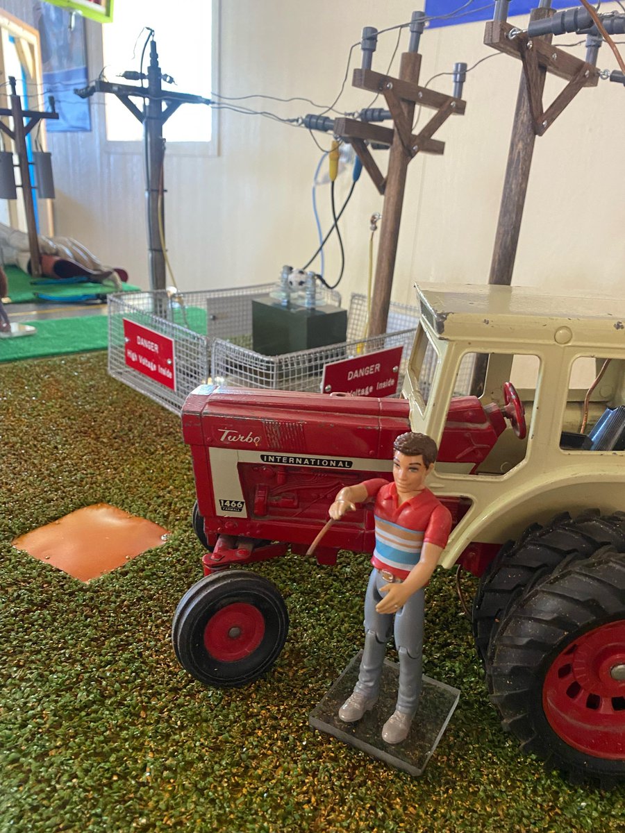 EastRiverCoop's tweet photo. Today we are at the South Dakota State Fair in the FFA Ag Adventure building doing powertown demonstrations! Stop by to learn about safety around electricity. #ReEnergizingFarmSafety https://t.co/aHfL7Deyku