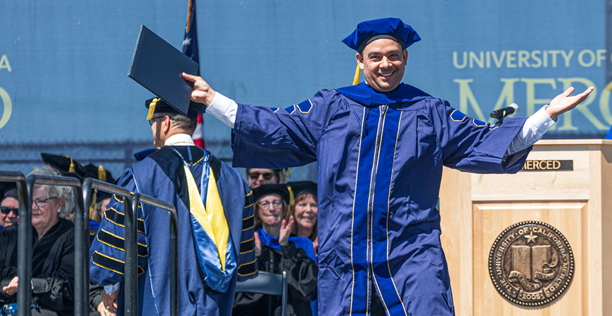ucmerced's tweet photo. Just seven years after it began offering graduate degrees, @UCMsociology has already begun shaping the future of the professoriate by placing 11 of its graduate alumni in tenure-track positions—five of those in the 2022-23 academic year. https://t.co/UCcoU8HVRB https://t.co/K7rSDUQVkD