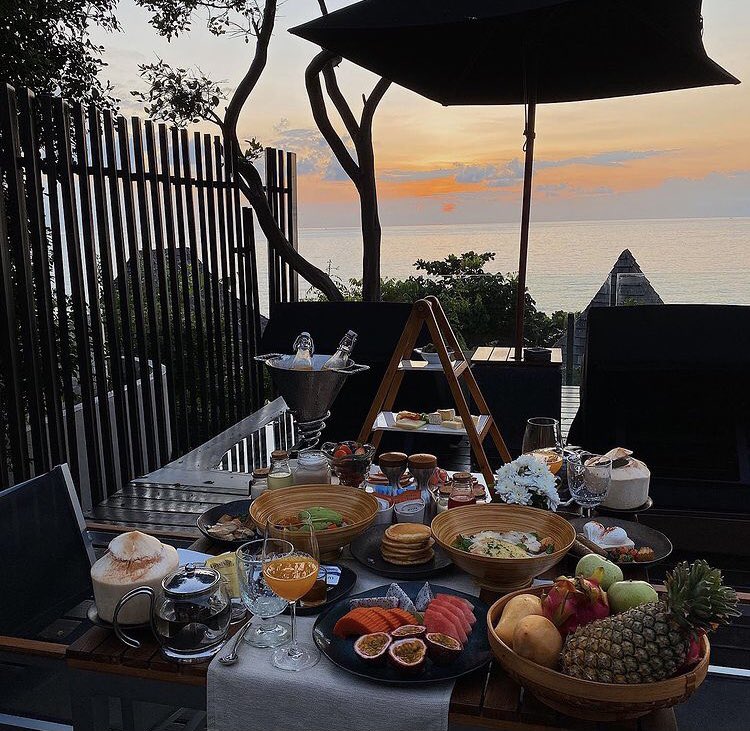 Cherry_nar66's tweet photo. Breakfast, atmosphere and morning views are great.I want to go here again #Silavadee https://t.co/DvvE1gYW4X