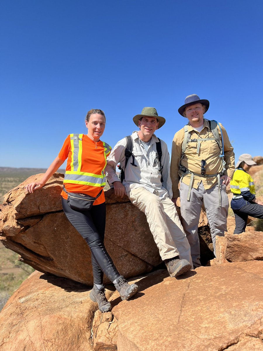 GenevievMarquis's tweet photo. @USGSMinerals @GSC_CGC @GeoscienceAus And this is the Canadian delegation in Australia: Dr Michael Gadd to the right, Dr Jan Peter and myself Dr Genevieve Marquis @jpetergeol @GSC_CGC @USGSMinerals @cjmlawley @vshear @nikole_bingham @JesseyRice @Roger_Paulen https://t.co/cBRWJWzZrm