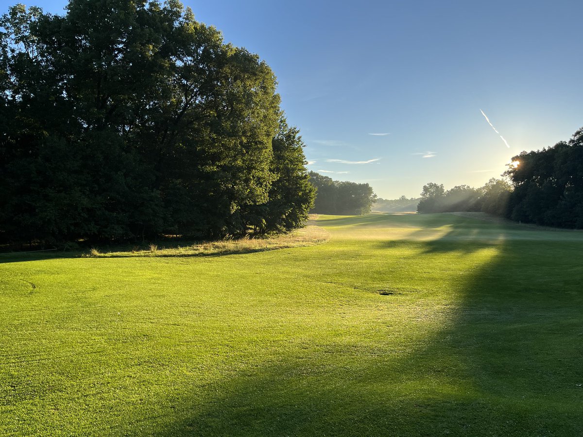 Diamond Springs Golf tweet media